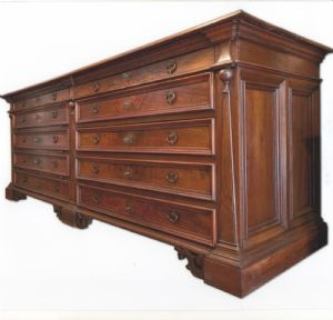 Umbrian sacristy cabinet, 17th century